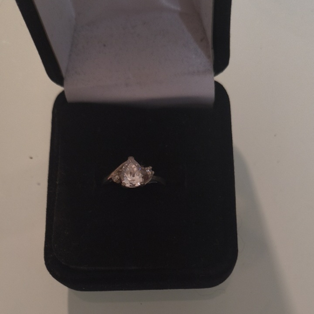 Elegant Silver Women's Ring